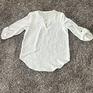 ✅✅NWT✅✅ White 3/4 Sleeve Blouse